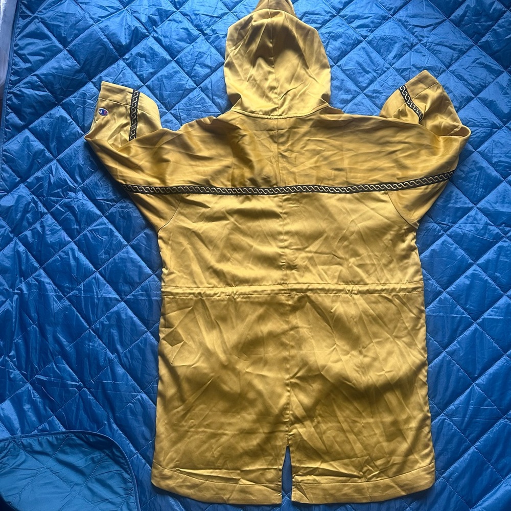 Muhammad Ali Golden Hooded Robe - Picture 11 of 15